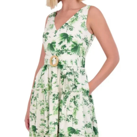 Vince Camuto | Dresses | Vince Camuto Womens Sz2 Green And White Leaf Print  Vneck Belted Aline Dress | Poshmark